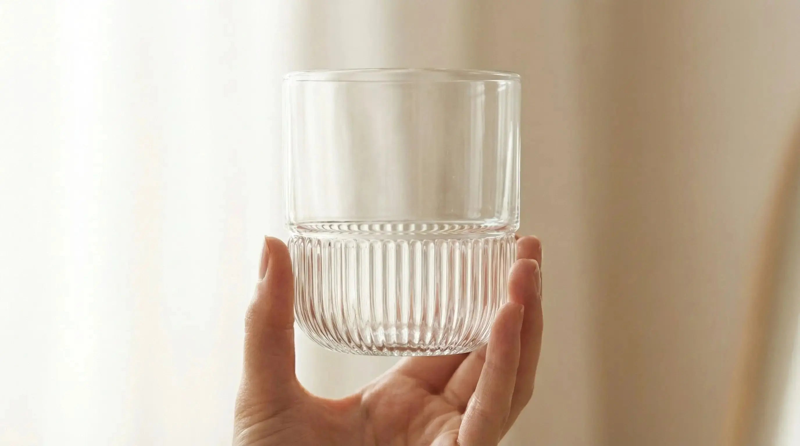 Le verre : une matière pure, vivante et intemporelle - Chic Bottle