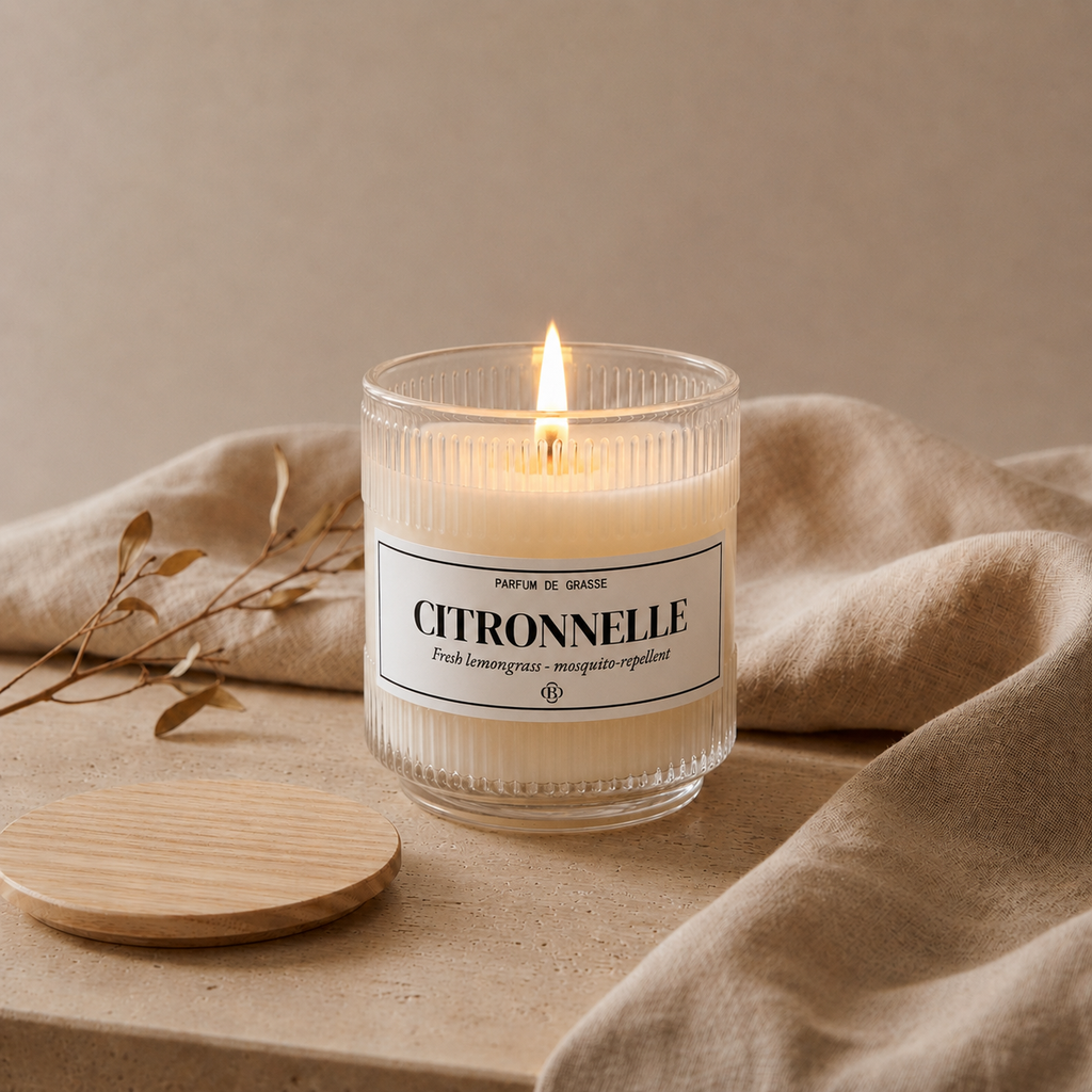 Bougie parfumée Citronnelle - lifestyle - Chic Bottle